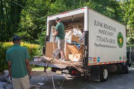 Best Carpet Removal and Disposal in Syracuse, IN